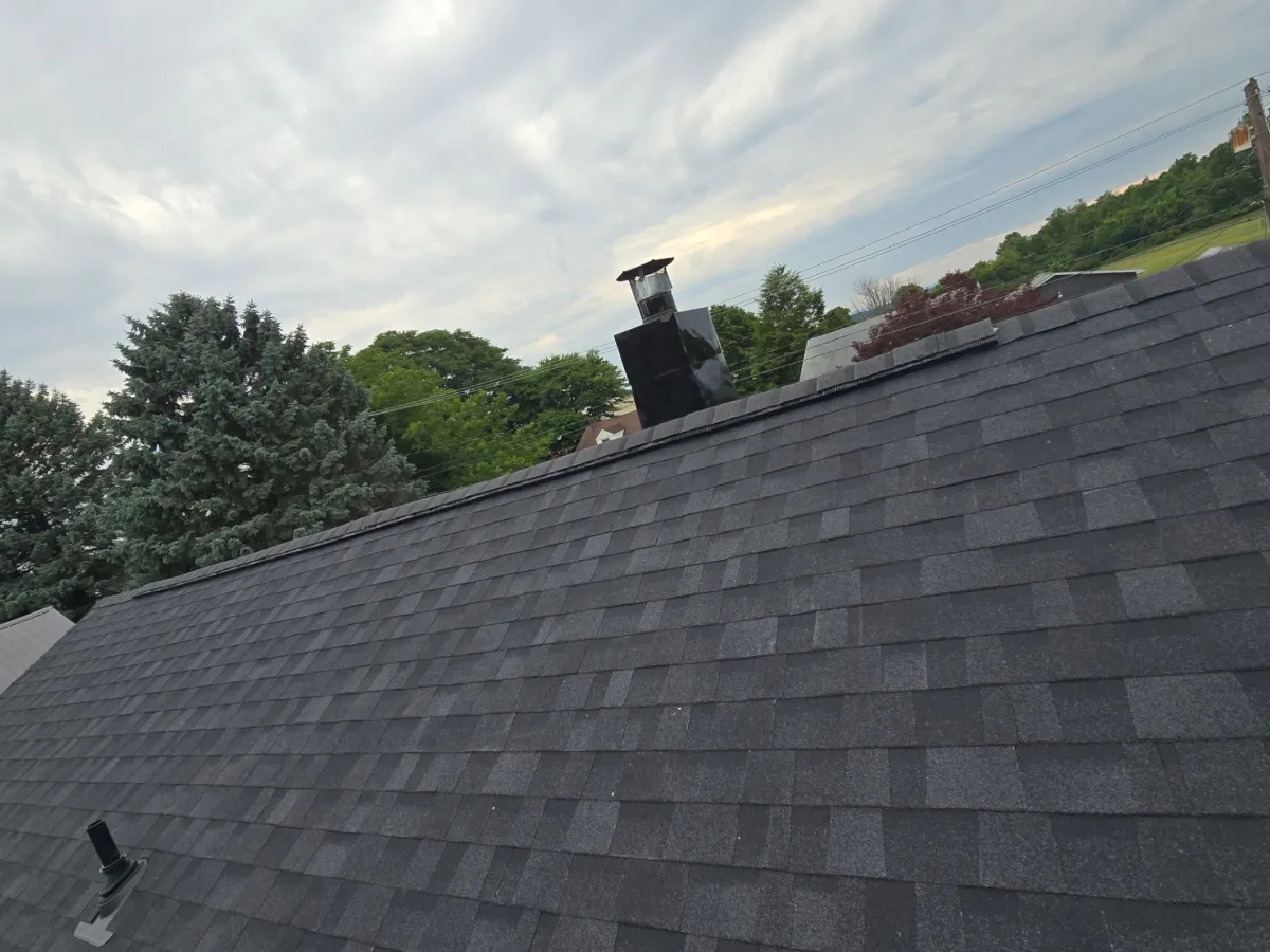 Finished Owens Corning Duration roof in Onyx Black in Waynesboro, PA
